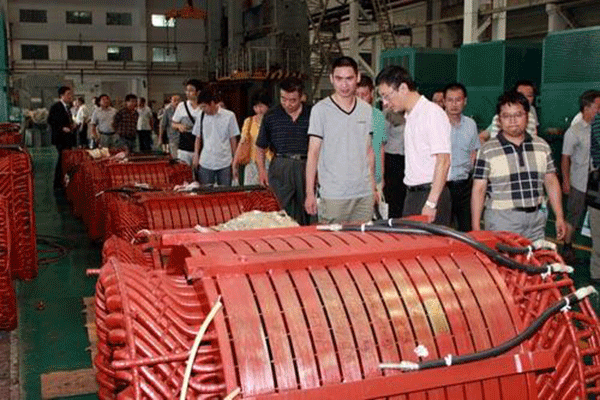 西安泰富西瑪高效節(jié)能電機(jī)在石油化工企業(yè)節(jié)能應(yīng)用。